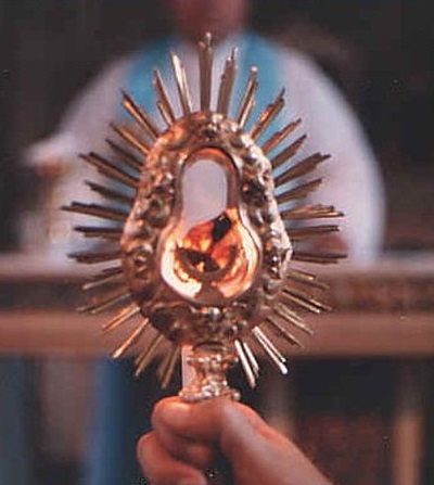 Santarem-Eucharist-miracle.jpg